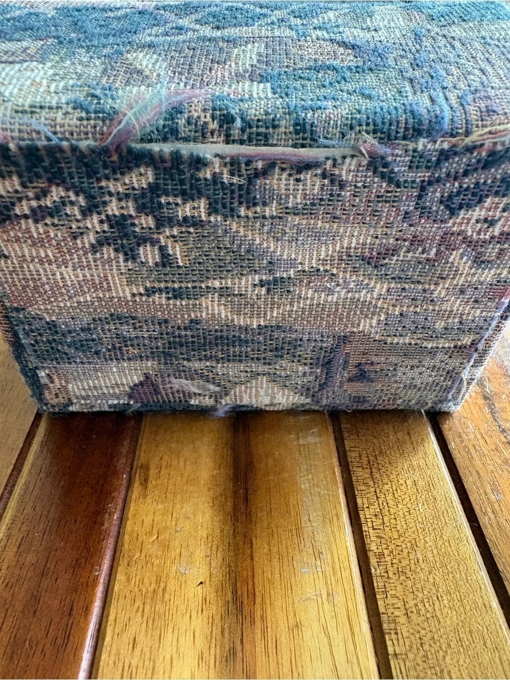 Vintage Tapestry Jewelry Box with Pattern and Tassel Closure